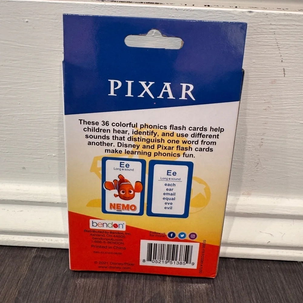 NWT Disney Pixar Phonics Flash Cards with Characters Toddler Kids Boys Girls
